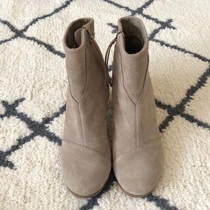 toms booties